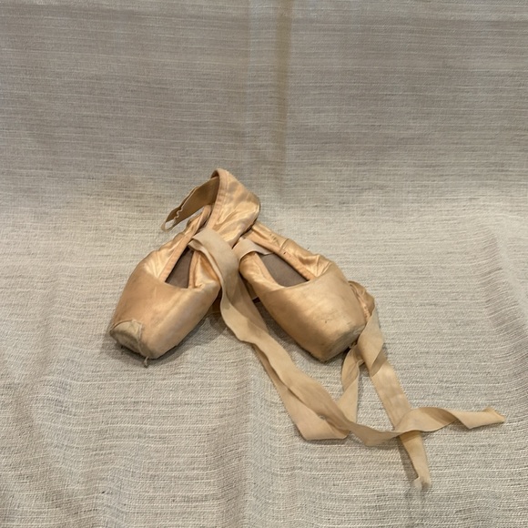 Bloch Hannah Pointe Shoes - Picture 2 of 2